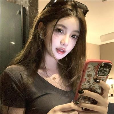值班警官 海报