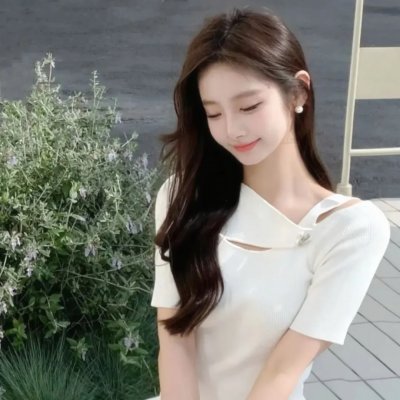 春色满绿波 海报